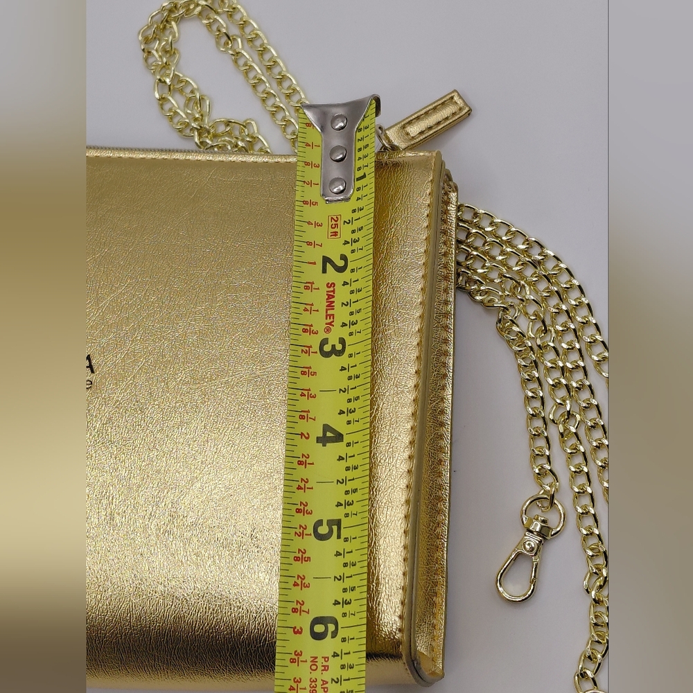 Dolce & Gabbana The One Gold Clutch - Picture 7 of 11